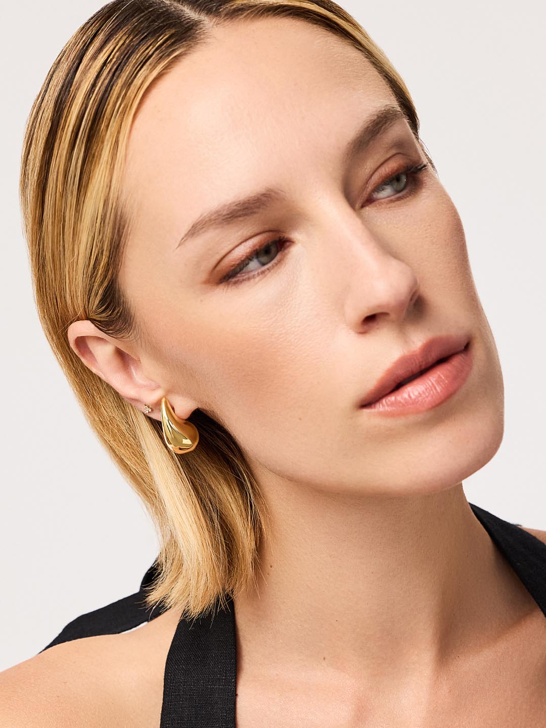 Bold Bloom Earring (Gold)