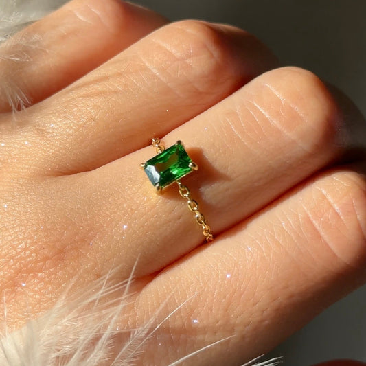 Emerald Chain Ring