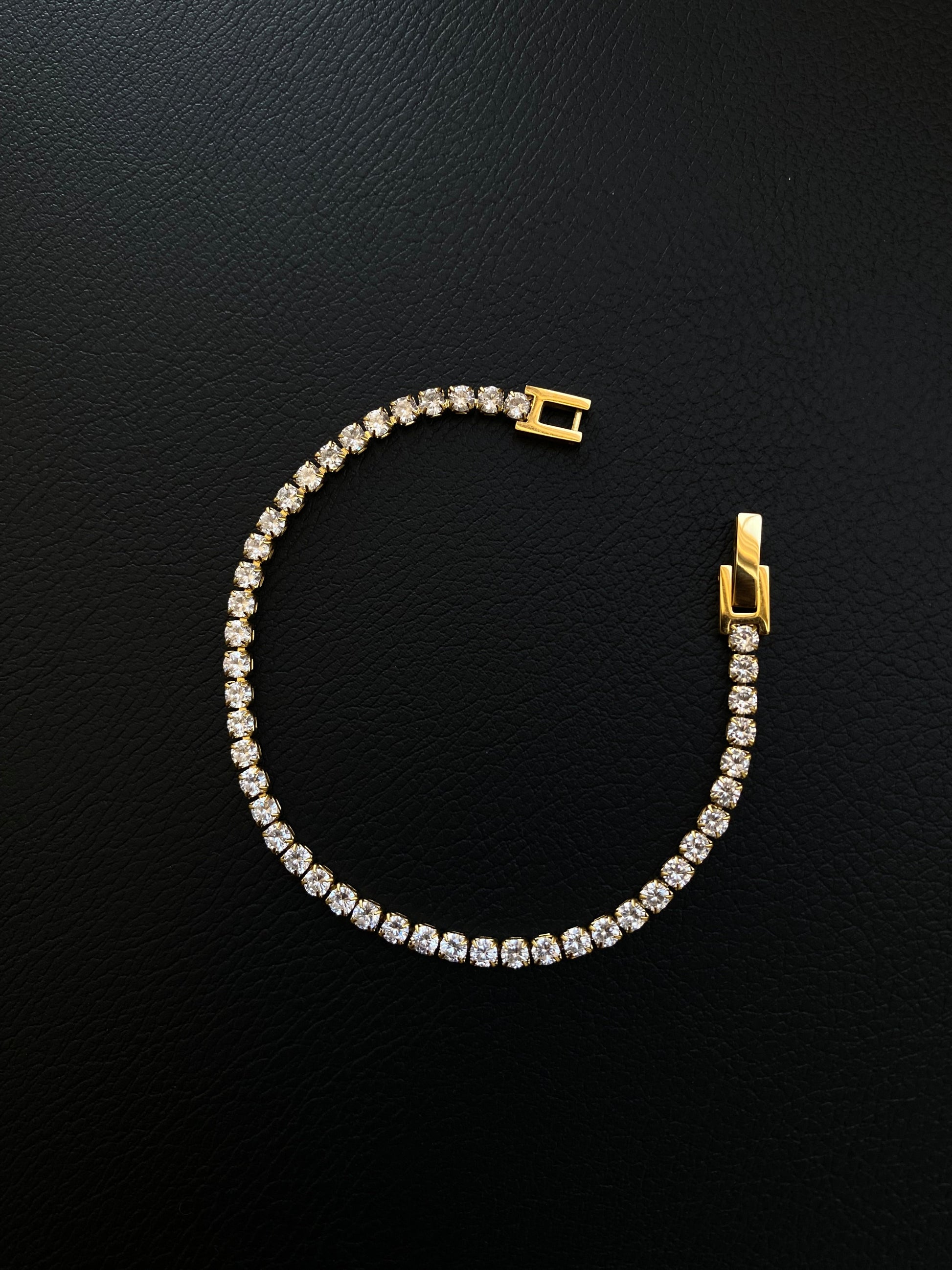 Ladies Diamond Bracelet, close up