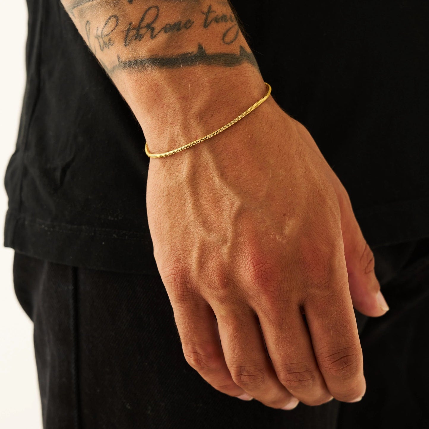 SLIM SILVER SNAKE (GOLD) 2MM
